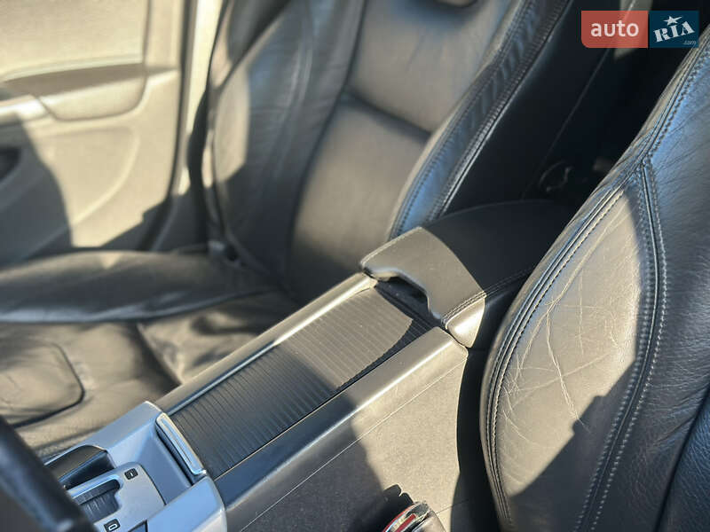 Седан Volvo S60 2011 в Львове