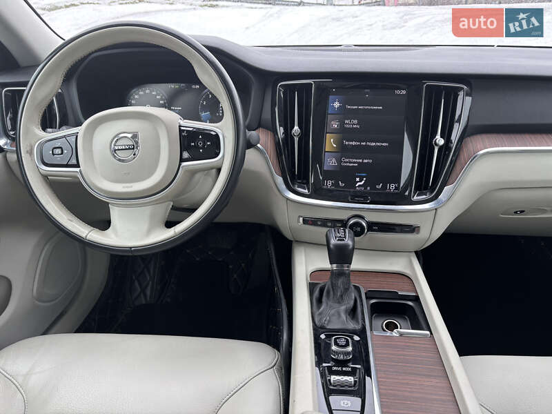 Седан Volvo S60 2020 в Киеве фото 17 Седан Volvo S60 2020 в Киеве