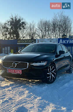 Седан Volvo S60 2020 в Киеве