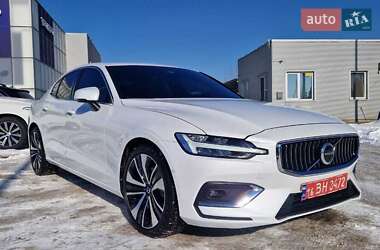 Седан Volvo S60 2024 в Киеве