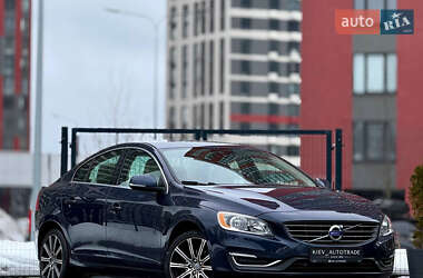 Седан Volvo S60 2014 в Киеве