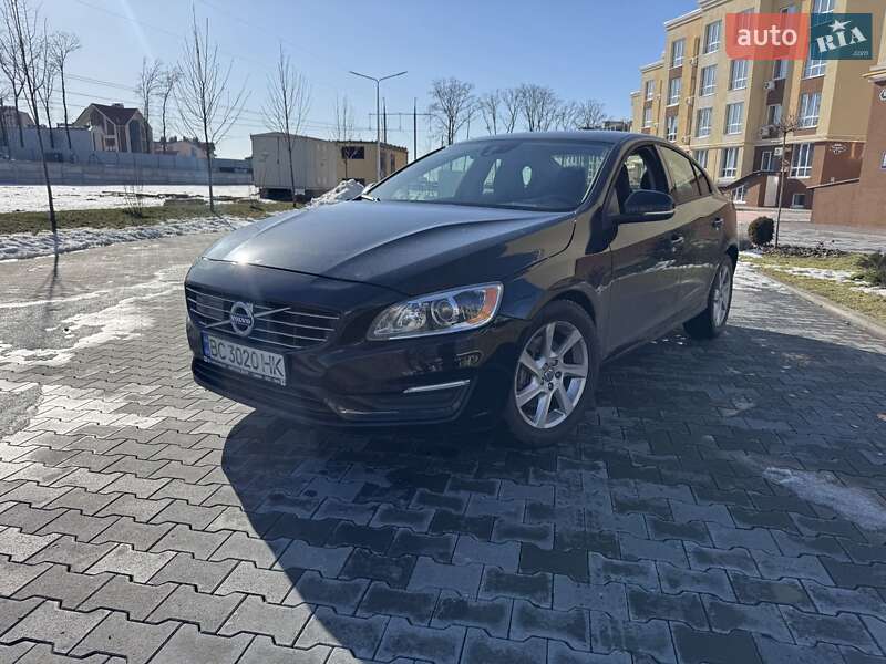 Седан Volvo S60 2014 в Киеве