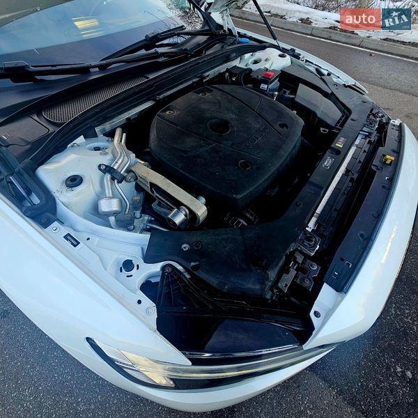 Седан Volvo S60 2020 в Киеве