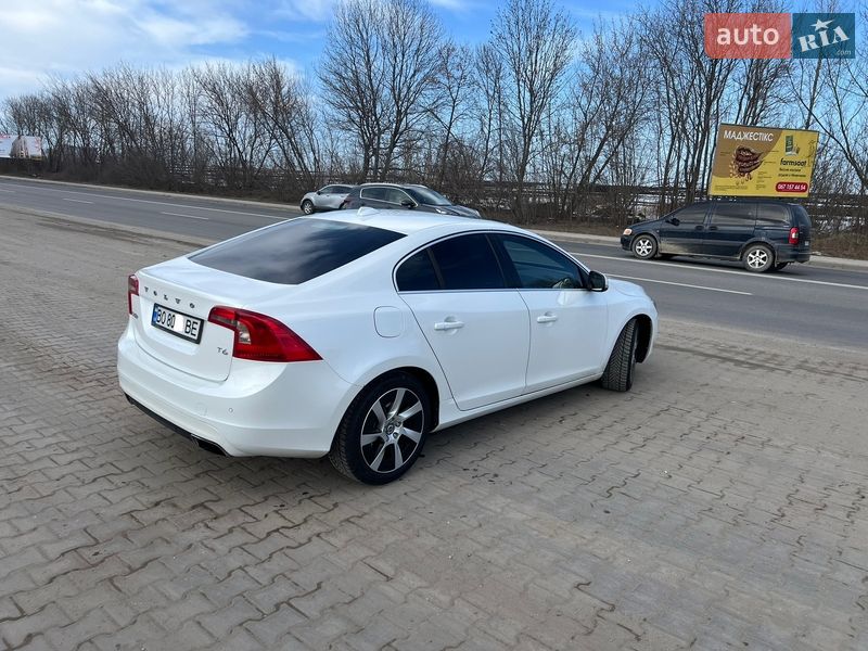 Седан Volvo S60 2014 в Тернополе