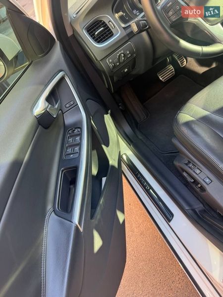 Седан Volvo S60 2016 в Киеве