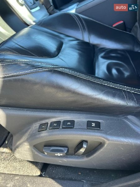 Седан Volvo S60 2013 в Бучі