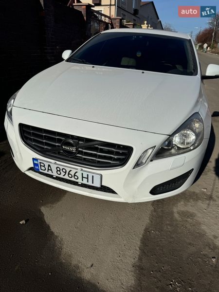 Седан Volvo S60 2012 в Киеве