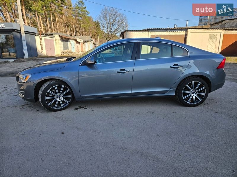 Седан Volvo S60 2016 в Харькове