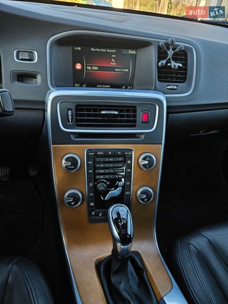 Седан Volvo S60 2016 в Харькове