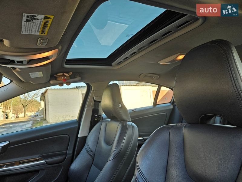 Седан Volvo S60 2016 в Харькове