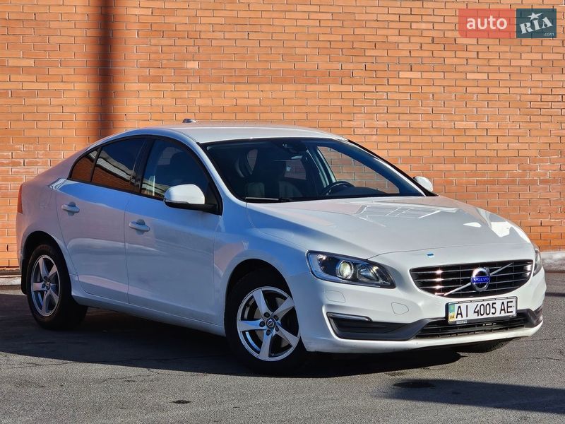 Седан Volvo S60 2015 в Киеве фото 9 Седан Volvo S60 2015 в Киеве