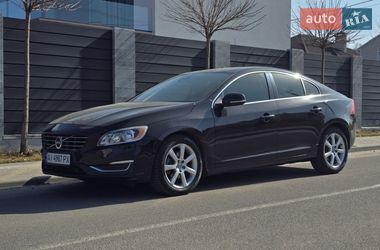 Седан Volvo S60 2015 в Києві