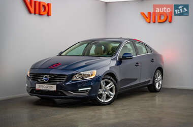 Седан Volvo S60 2015 в Києві