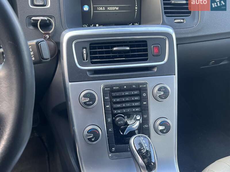 Седан Volvo S60 2016 в Києві