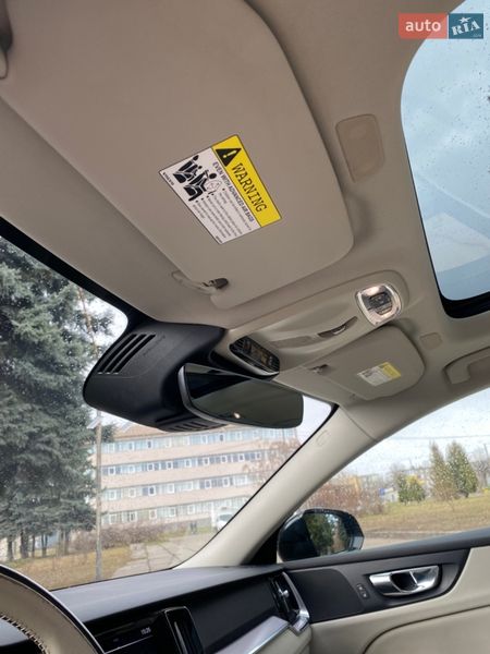 Седан Volvo S60 2019 в Житомирі