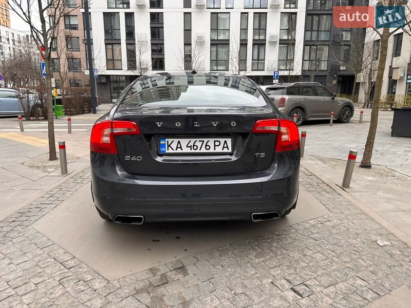Седан Volvo S60 2015 в Киеве фото 16 Седан Volvo S60 2015 в Киеве