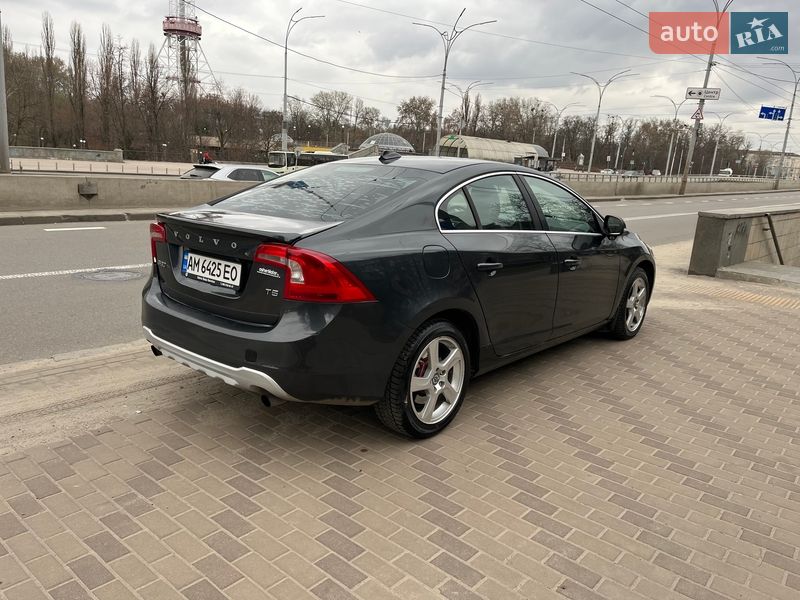 Седан Volvo S60 2011 в Киеве фото 5 Седан Volvo S60 2011 в Киеве