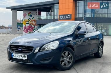 Седан Volvo S60 2011 в Киеве