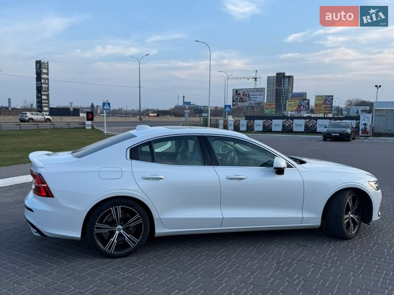 Седан Volvo S60 2020 в Києві