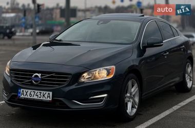 Седан Volvo S60 2014 в Львові
