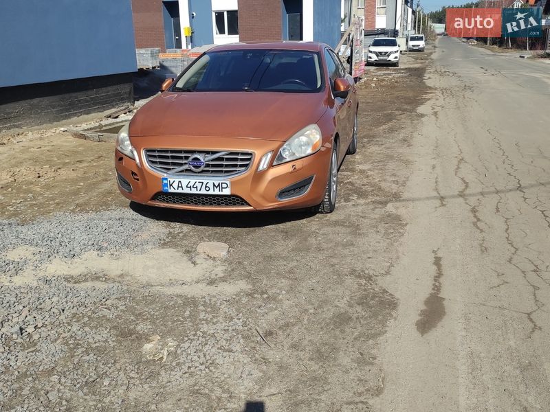 Седан Volvo S60 2012 в Києві