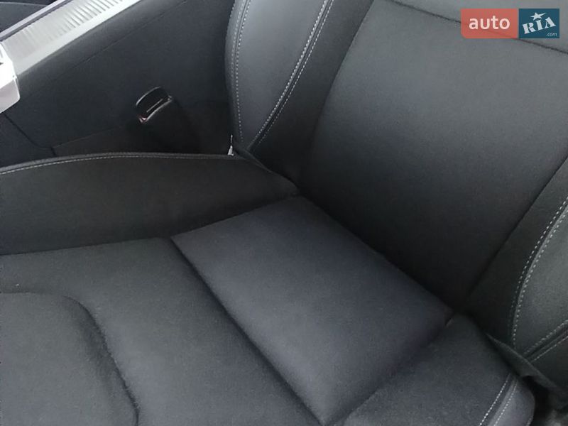 Седан Volvo S60 2014 в Нетішині