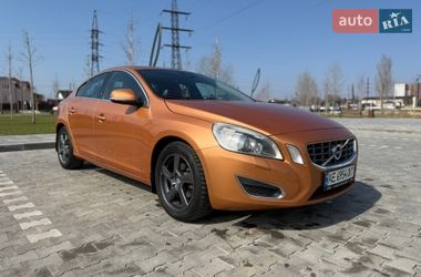 Седан Volvo S60 2010 в Ірпені