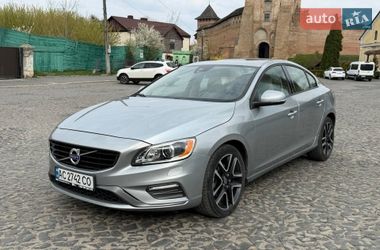 Седан Volvo S60 2016 в Луцке