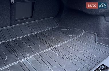 Седан Volvo S60 2017 в Ужгороді