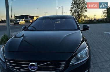 Седан Volvo S60 2013 в Тернополі