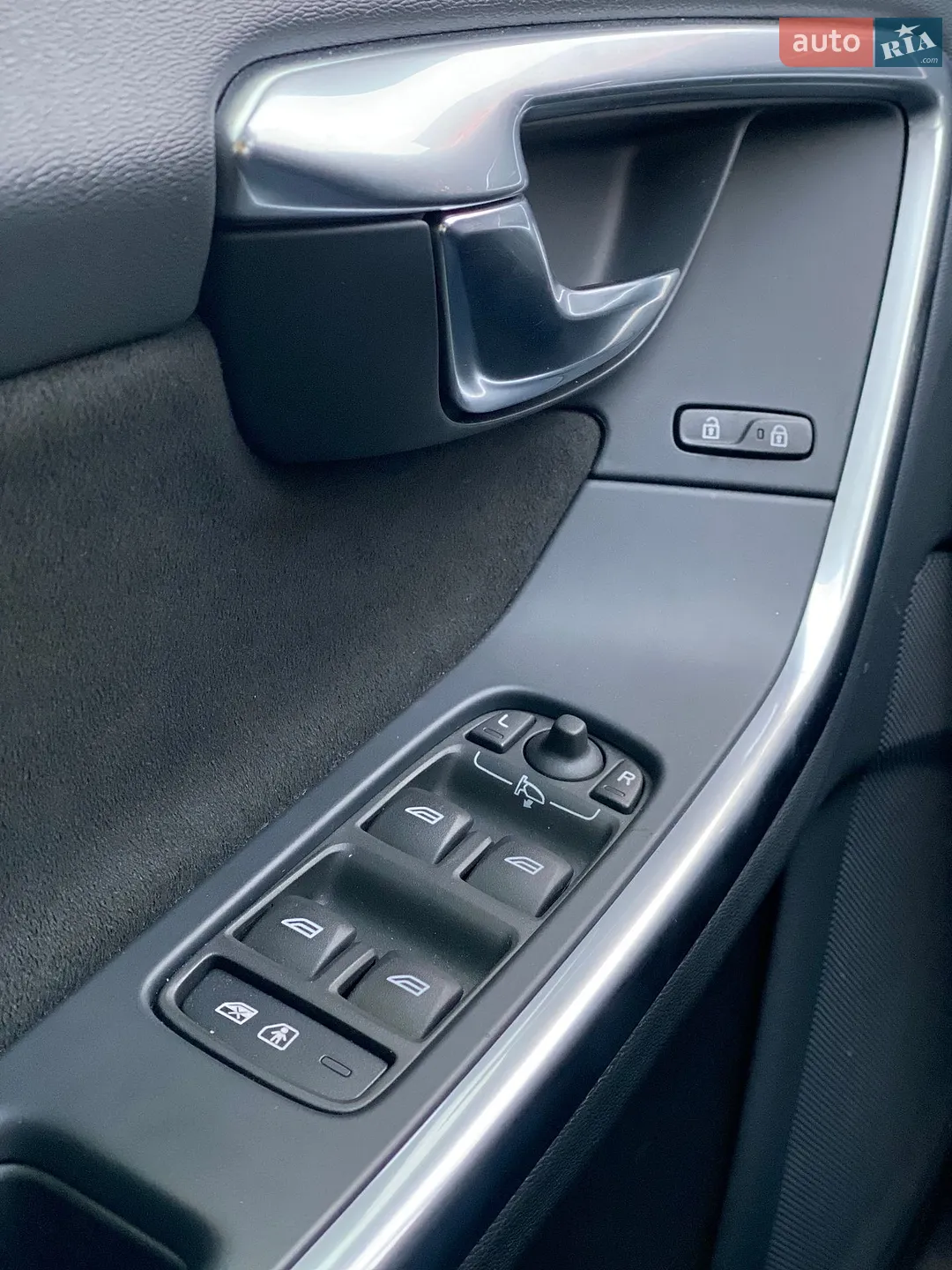 2017 Volvo S60 - мініатюра 24