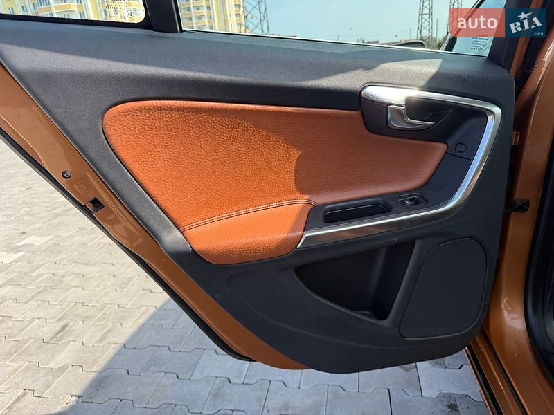 Седан Volvo S60 2010 в Ирпене