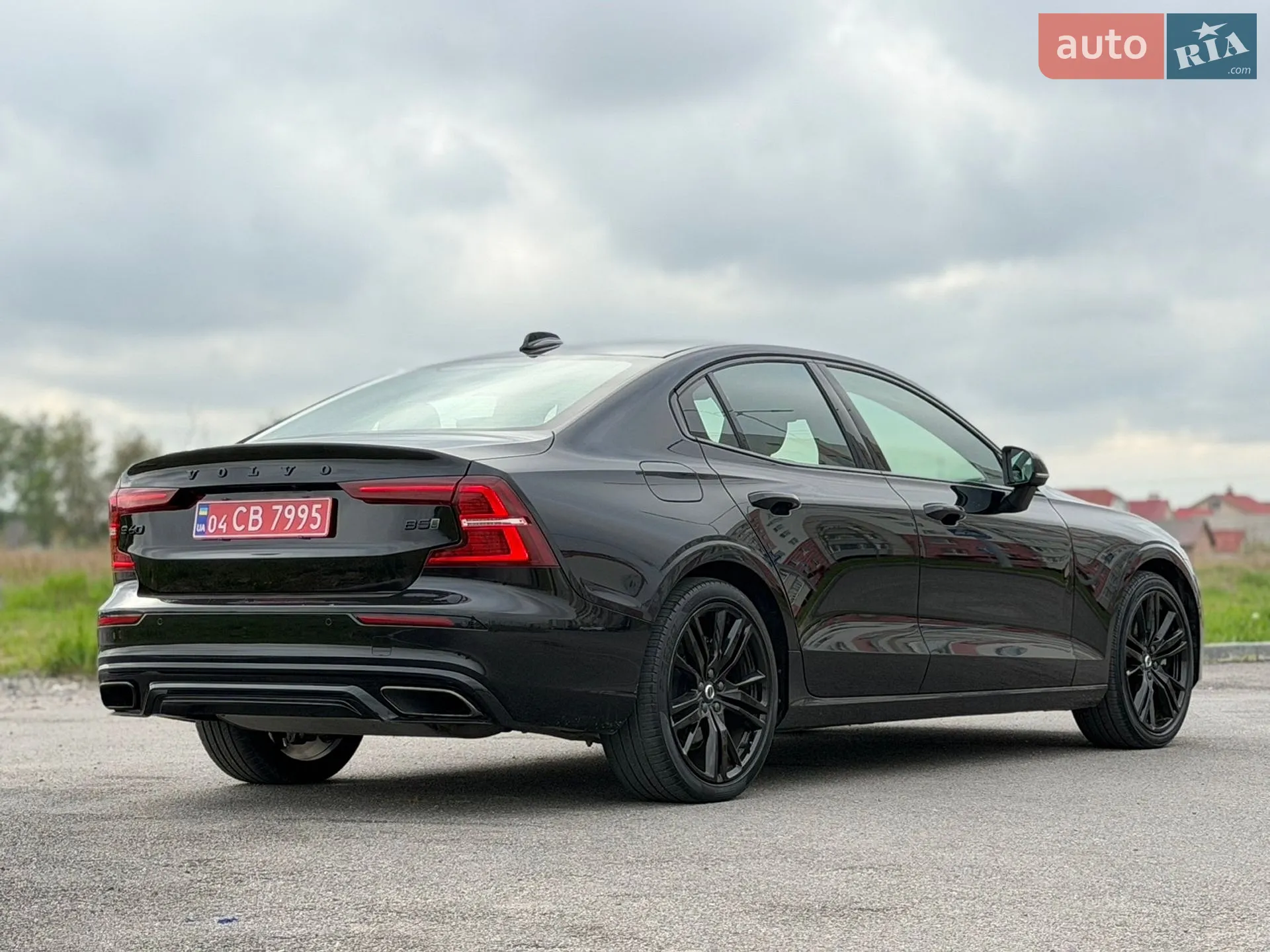 2022 Volvo S60 - мініатюра 16
