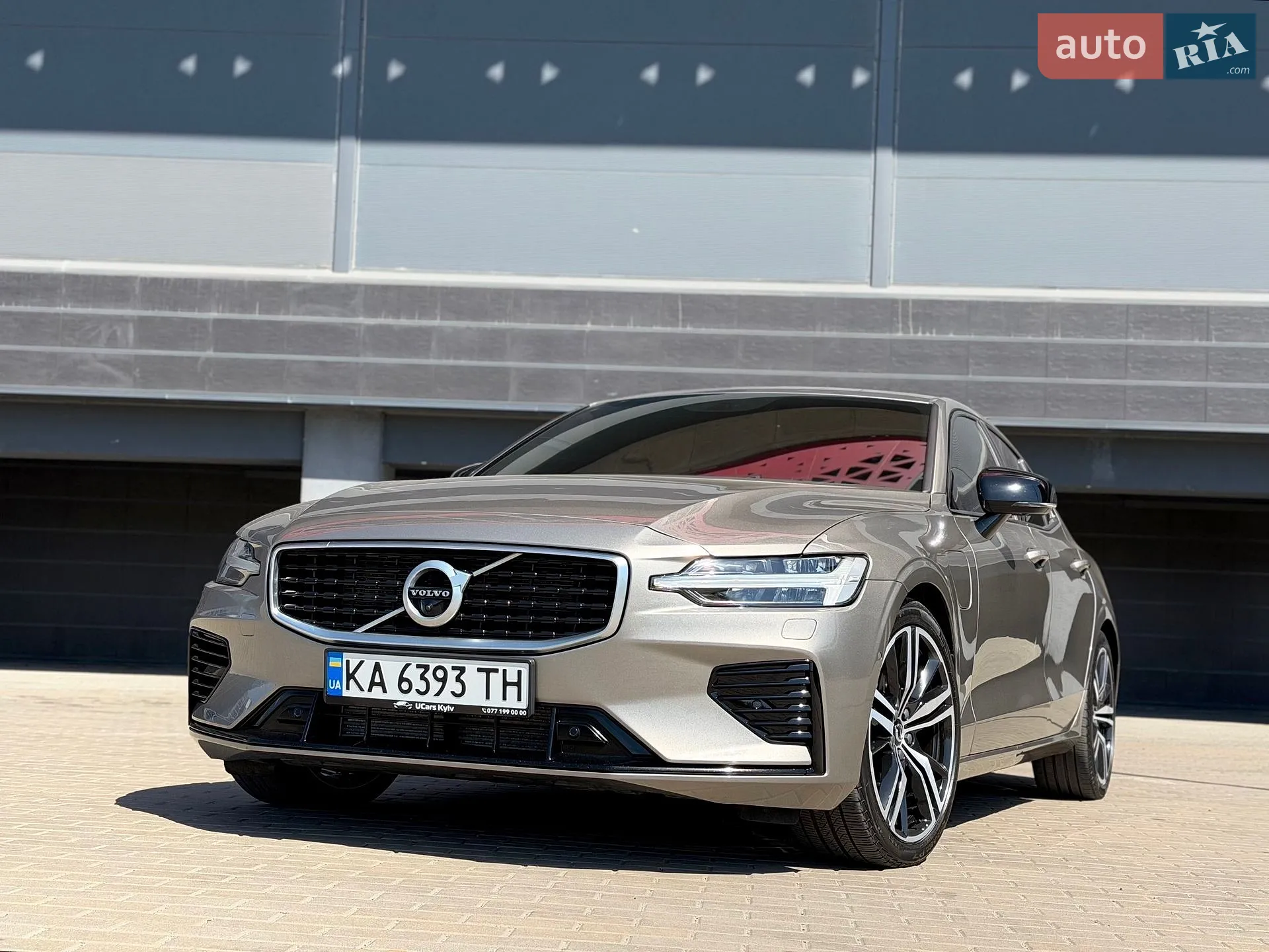2019 Volvo S60 - мініатюра 8