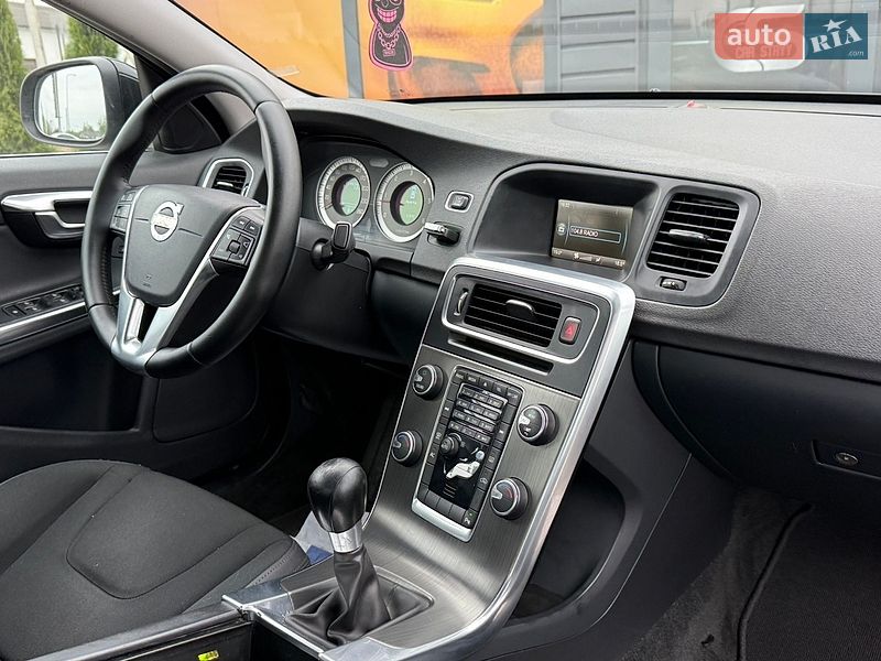Седан Volvo S60 2011 в Стрые