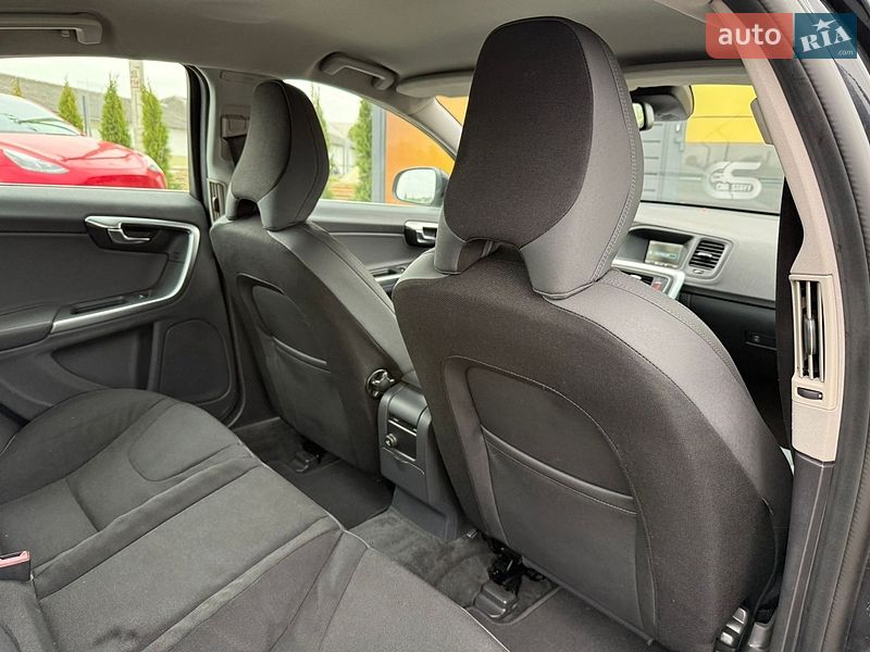 Седан Volvo S60 2011 в Стрые
