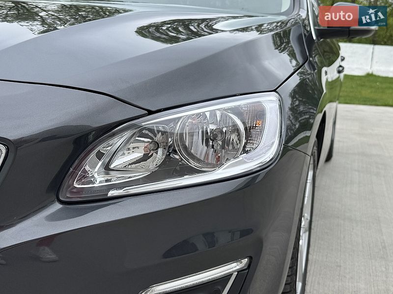 Седан Volvo S60 2016 в Луцке