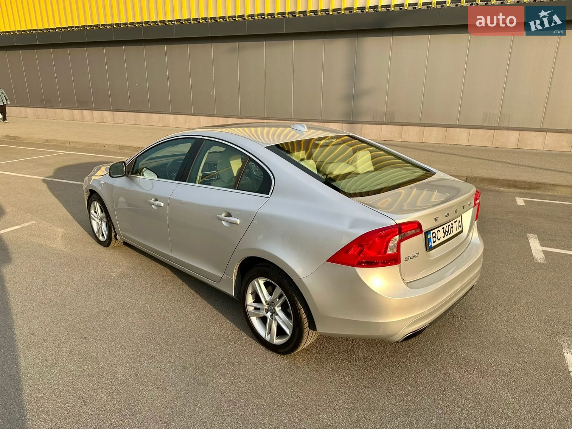 2013 Volvo S60 - мініатюра 8