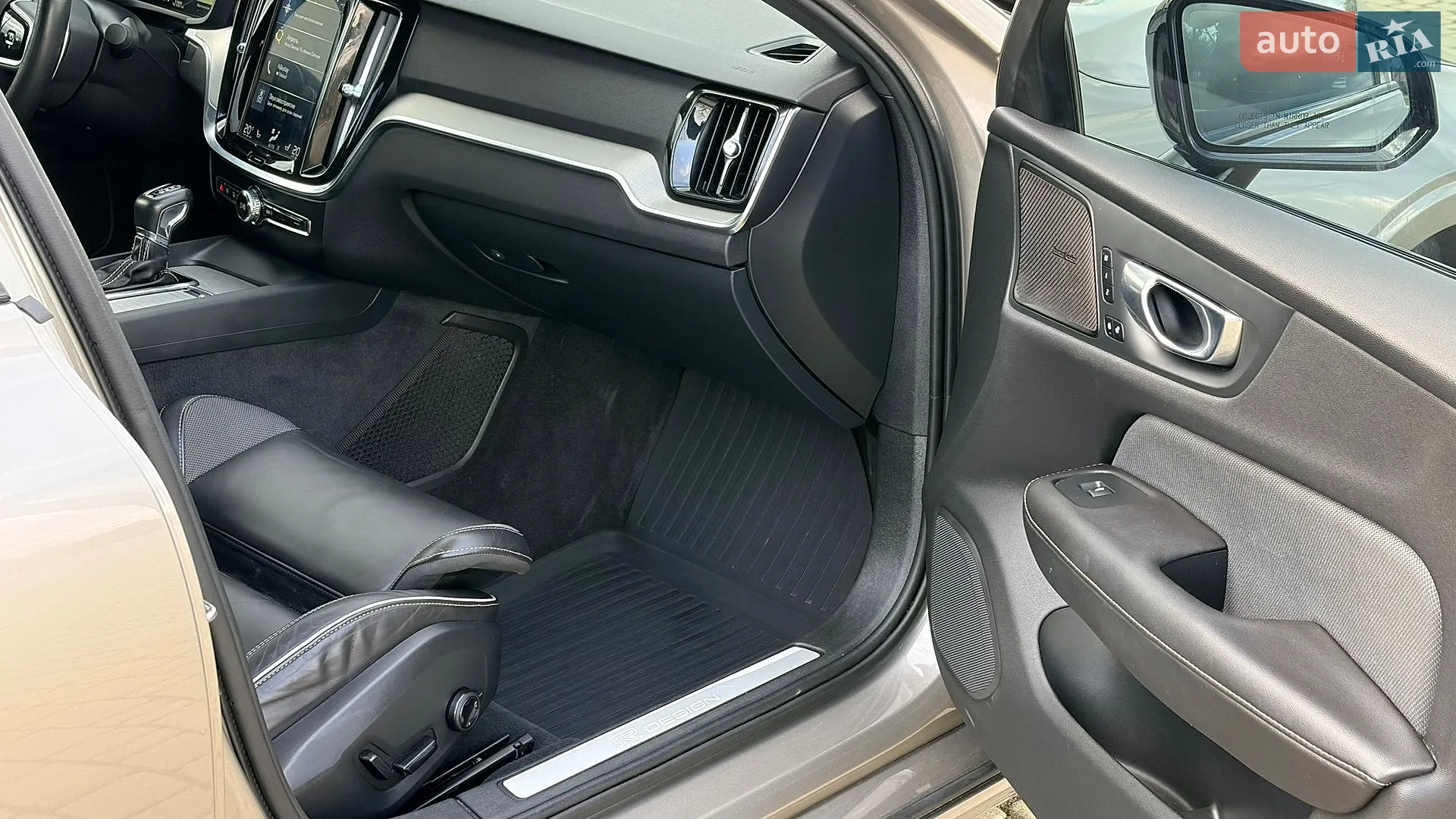 2019 Volvo S60 - мініатюра 17