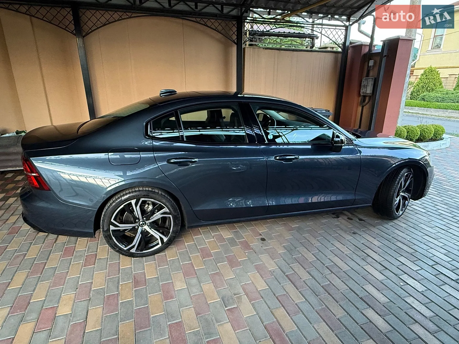 2024 Volvo S60 - мініатюра 4