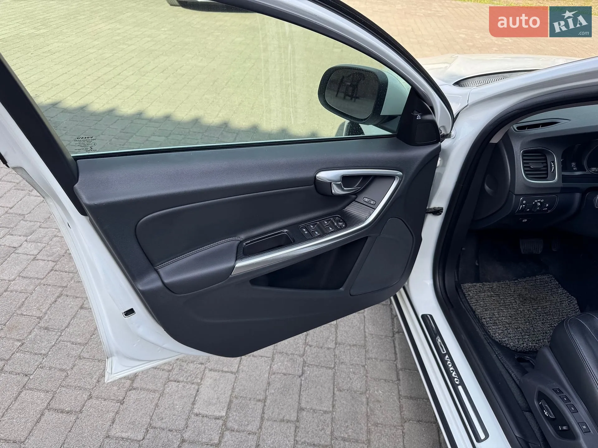 2015 Volvo S60 - мініатюра 17