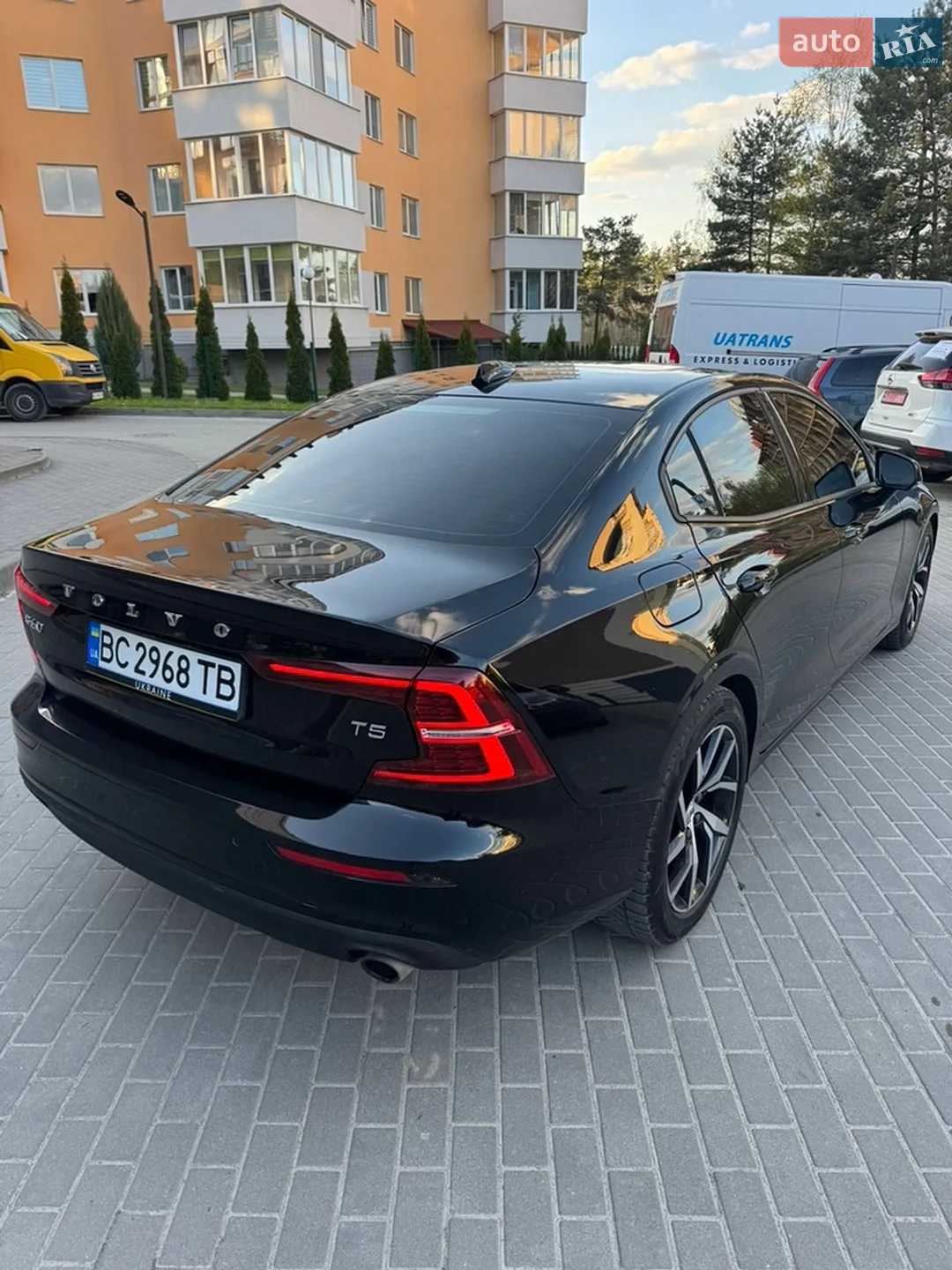 2019 Volvo S60 - мініатюра 17
