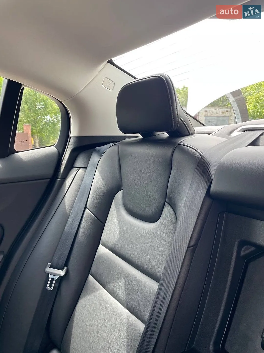 2019 Volvo S60 - мініатюра 37