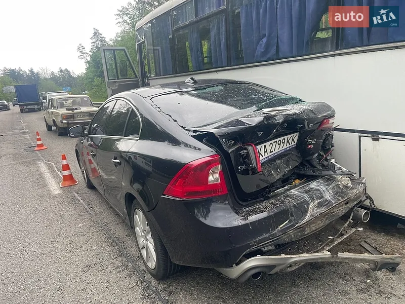 Volvo S60 2014 VIN YV1FS84BBE2313410 фото оголошення 6 з 45