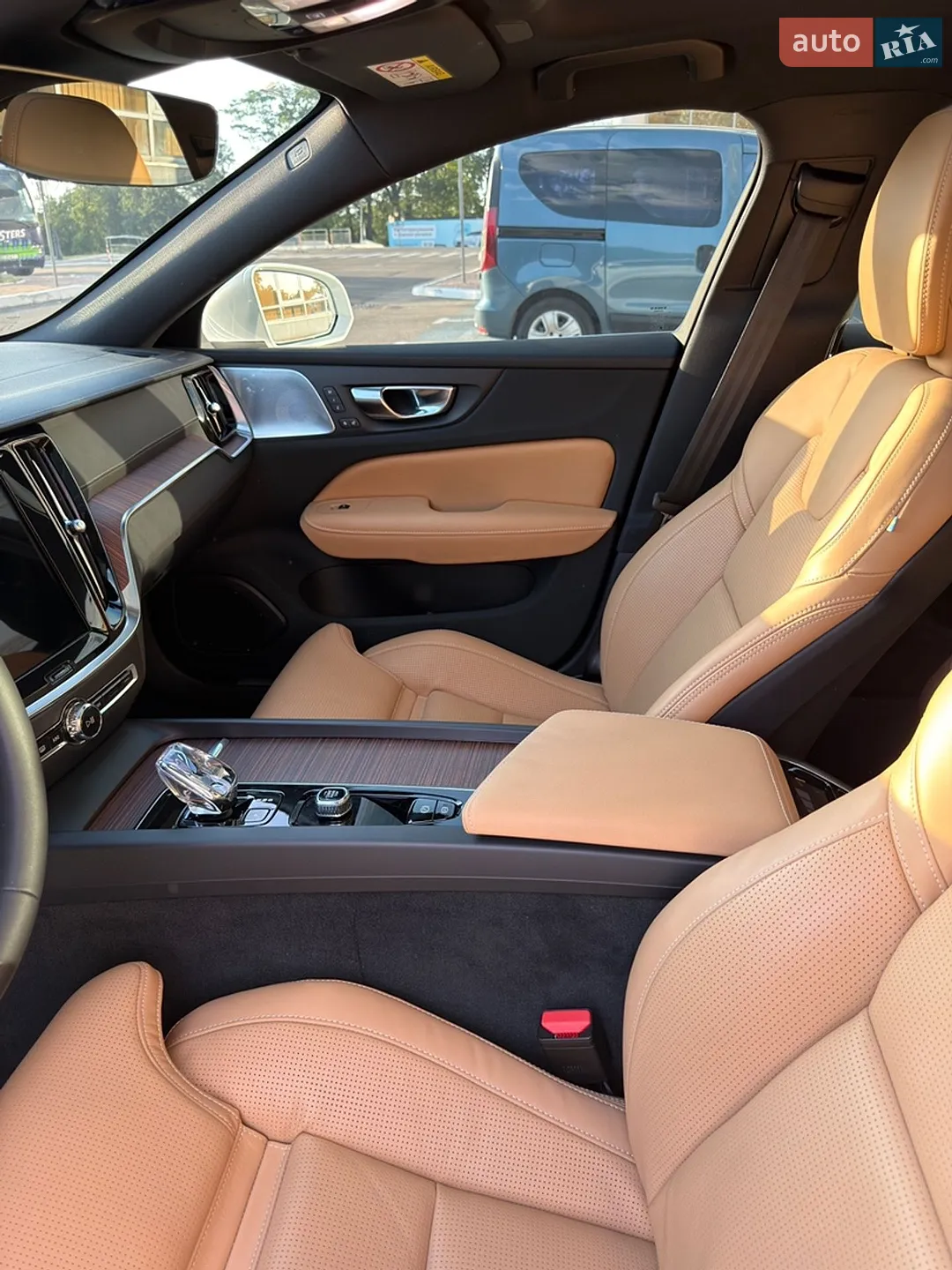 2023 Volvo S60 - мініатюра 17
