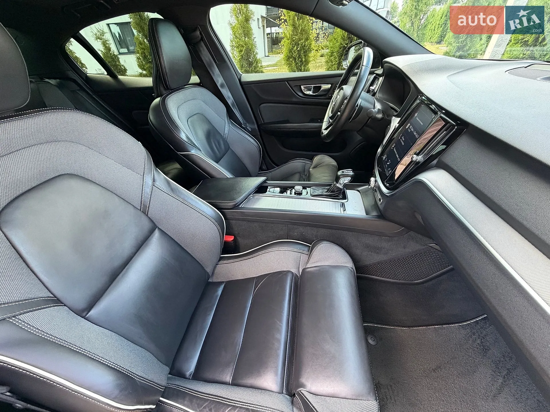 2019 Volvo S60 - мініатюра 18