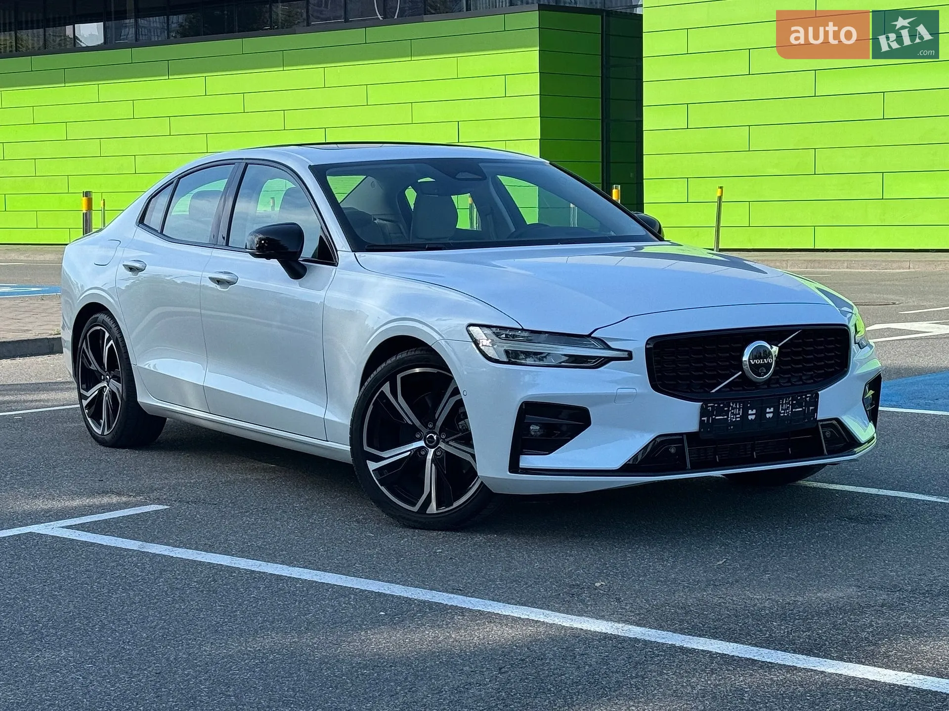 2023 Volvo S60 - мініатюра 15