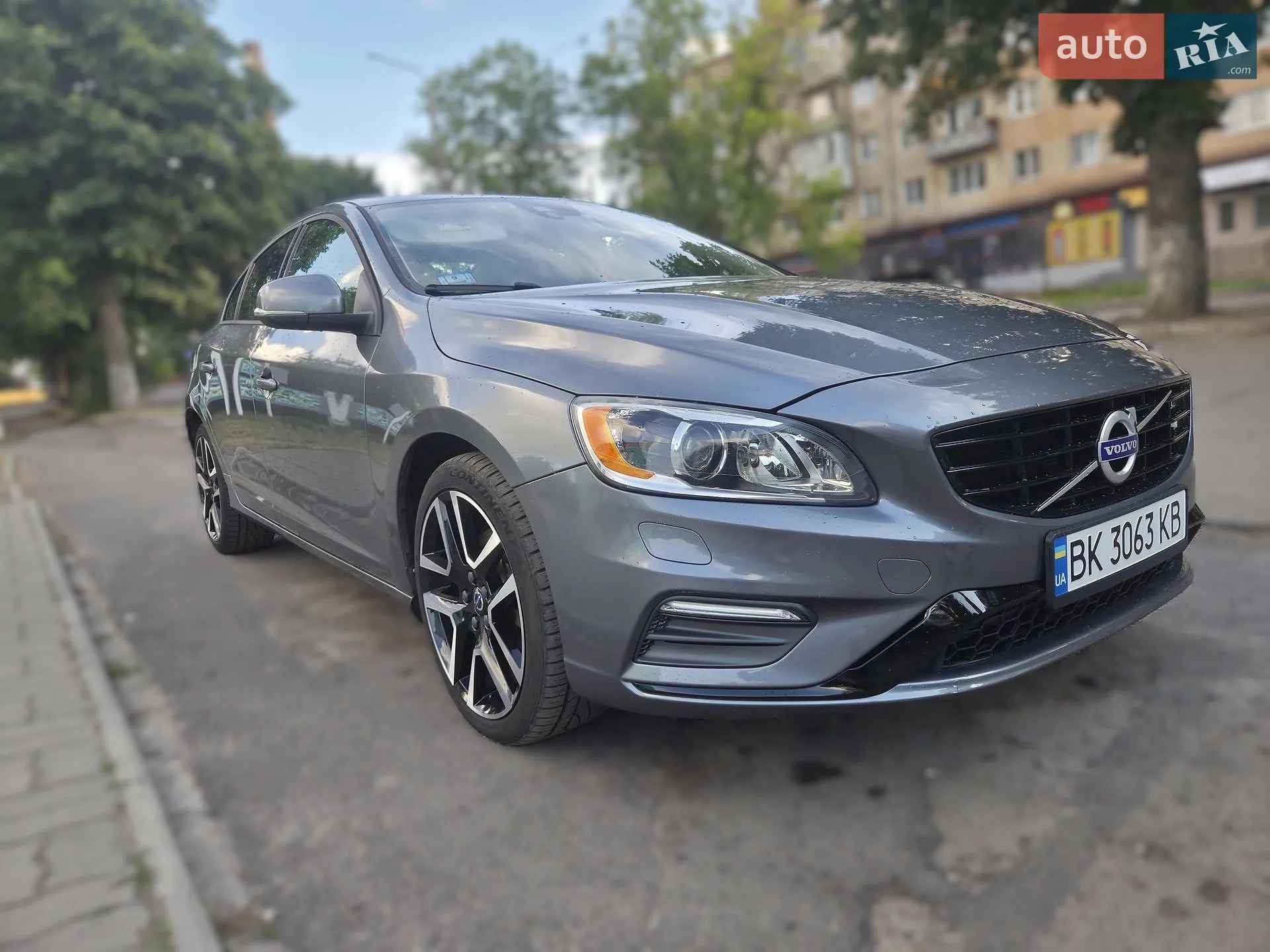 2017 Volvo S60 - фото 1