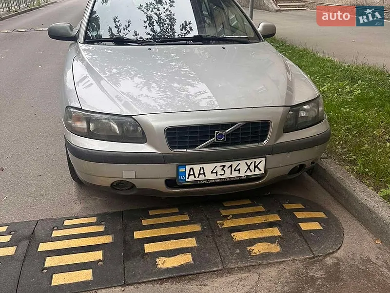 Volvo S60