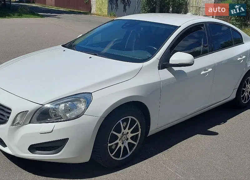 Volvo S60